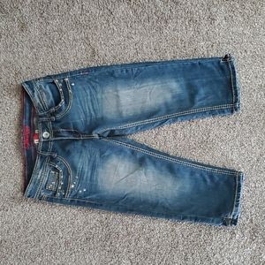 Women's Dollhouse "The Marilyn" Capri Jeans 9